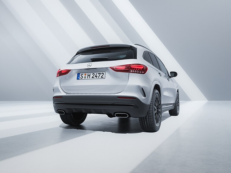 L'extérieur du GLA de Mercedes-Benz vu de côté.