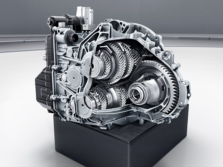 8G-DCT sur le nouveau Mercedes-Benz GLA.