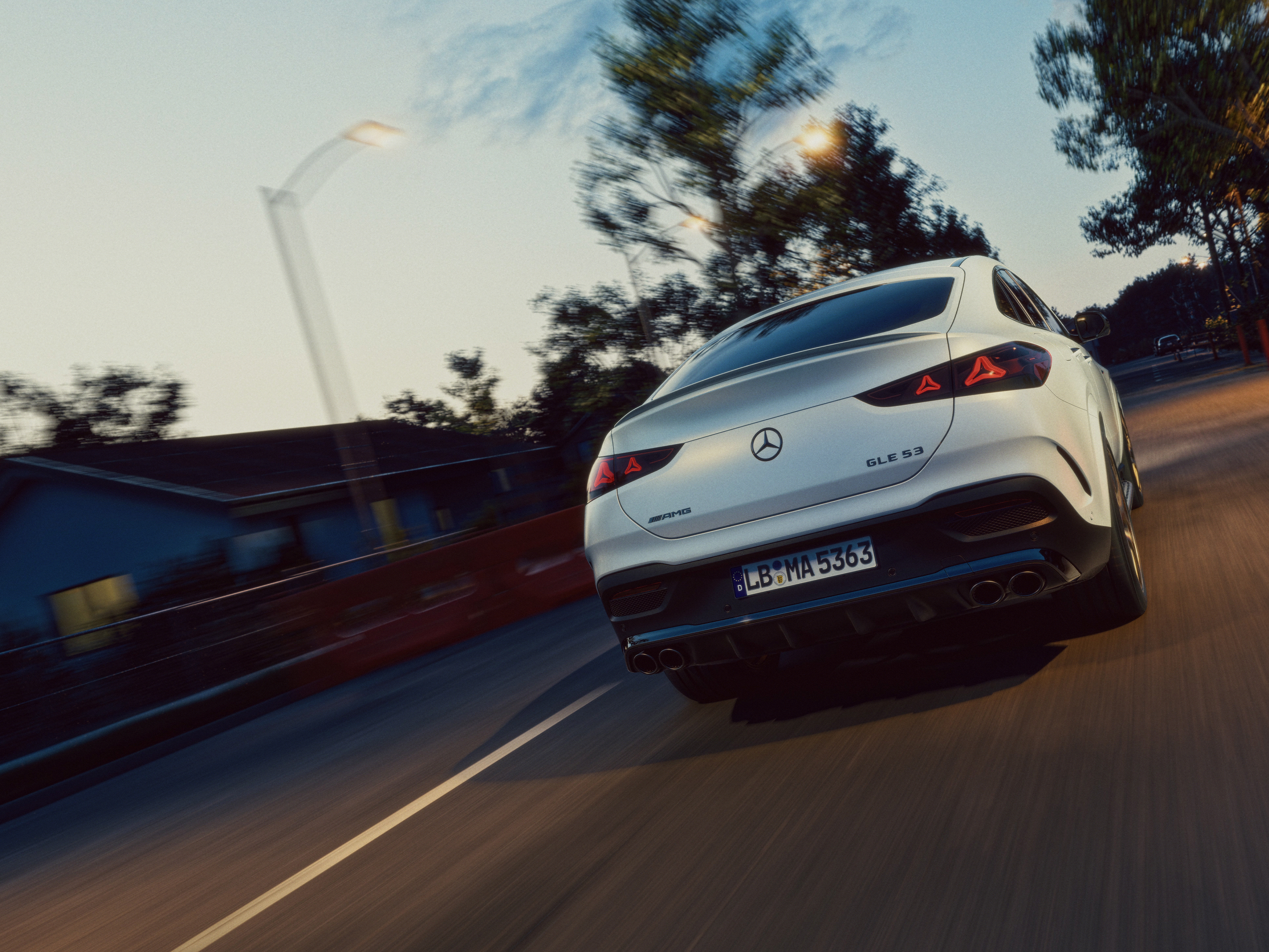 Performances | GLE Coupé | Mercedes-AMG L'extérieur de la nouvelle Mercedes-AMG GLE Coupé.