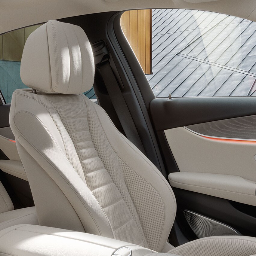 Mercedes-Benz ENERGIZING : poste de conduite de la Classe E