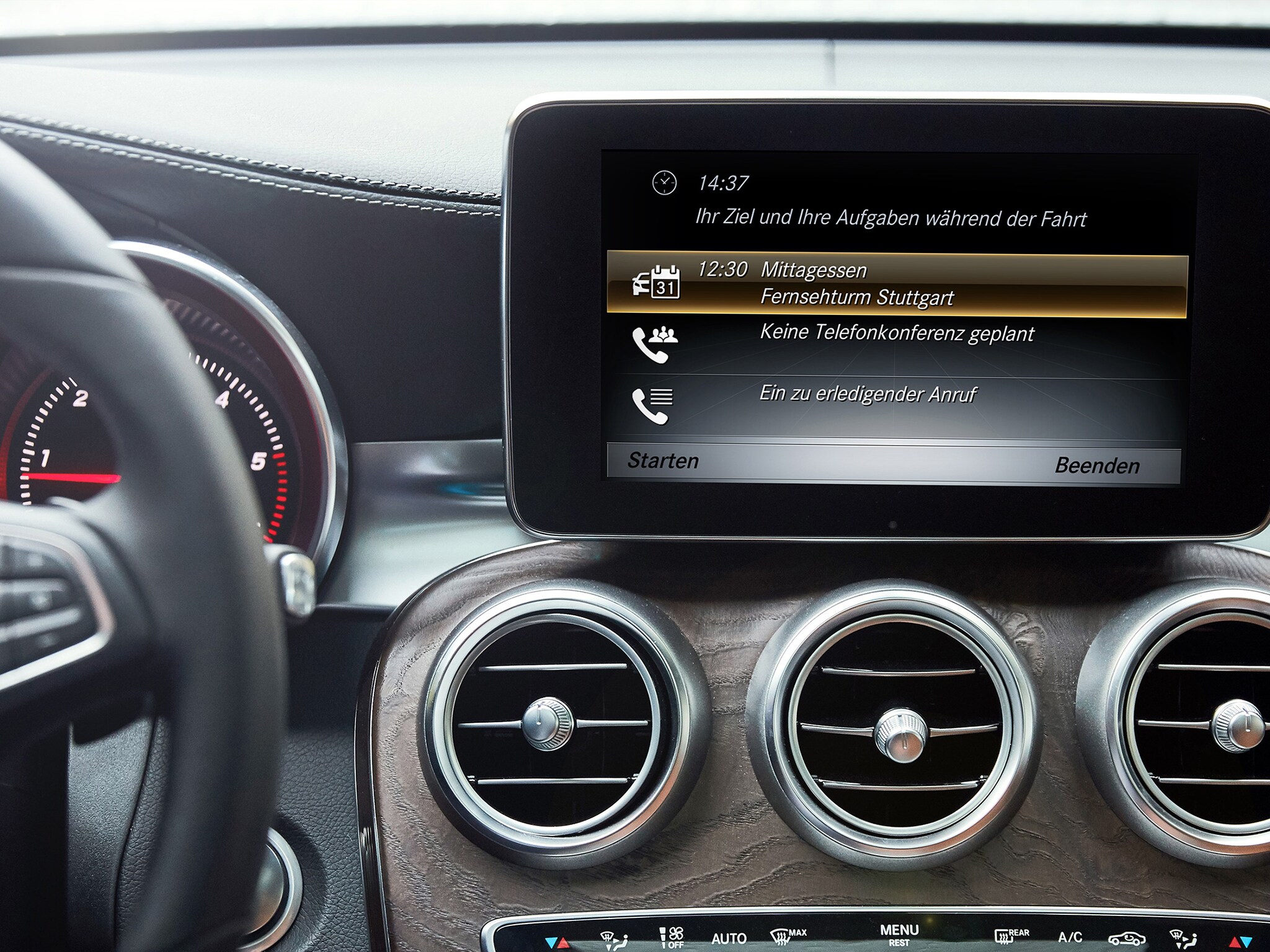 Assistant de stationnement à distance
