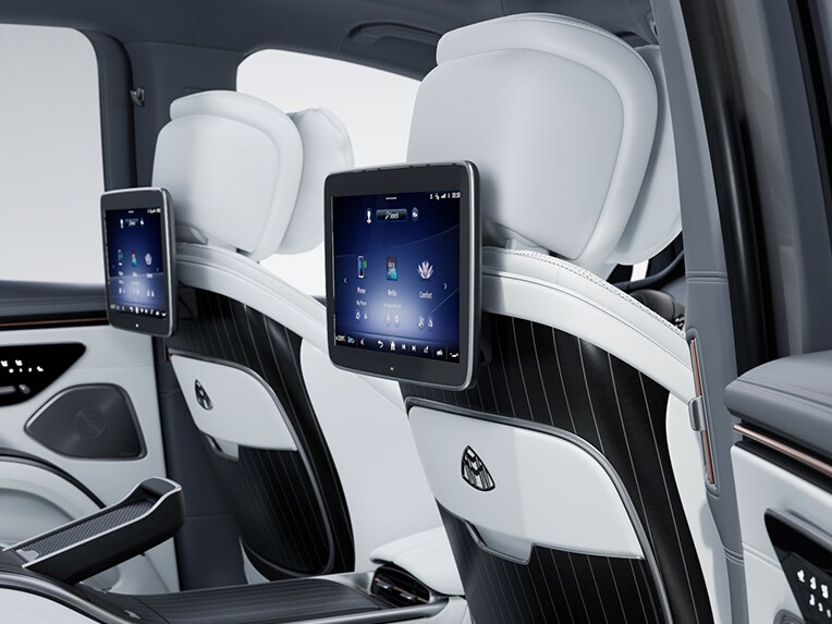 L’habillage dossier MANUFAKTUR de l’habitacle de la voiture de luxe Mercedes-Maybach EQS SUV.