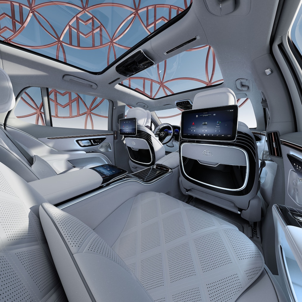 Gros plan sur la jante avant gauche (jante alliage Maybach 55,9&nbsp;cm (22&nbsp;pouces) à 7&nbsp;trous 06R).