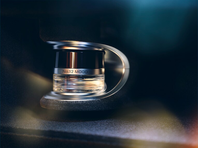 Un flacon de parfum de la Mercedes-Maybach Classe S.