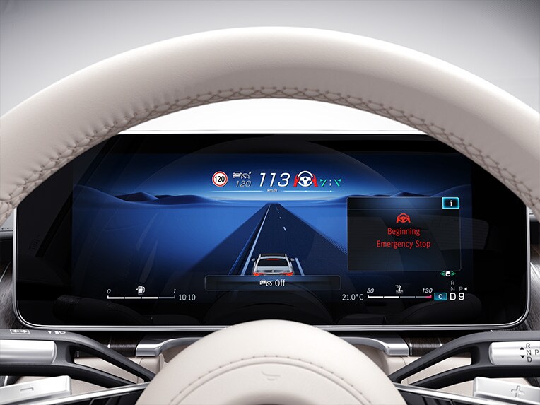 L’écran conducteur 3D de la Mercedes-Maybach Classe S.