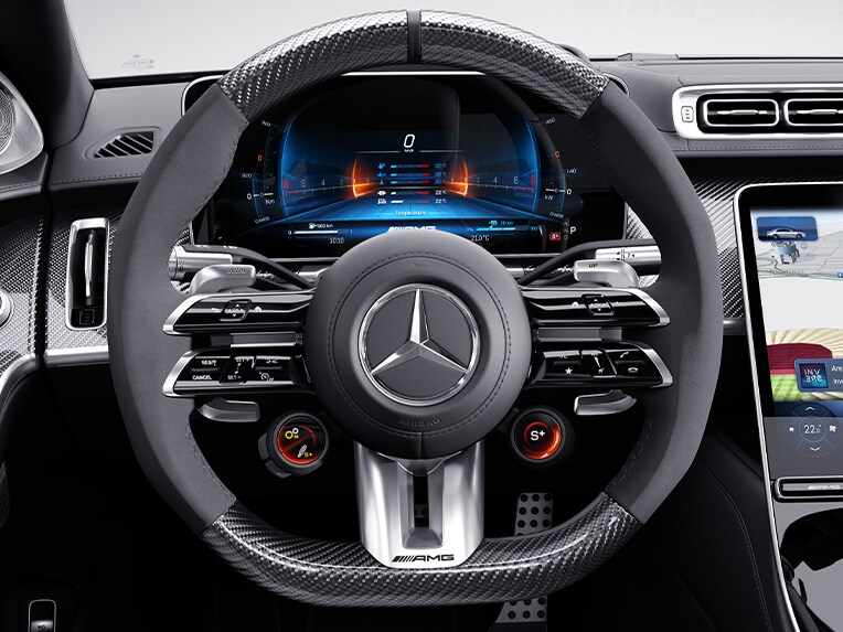 Volant Performance AMG finition carbone/microfibre MICROCUT de la Mercedes-AMG S 63 E PERFORMANCE Berline.