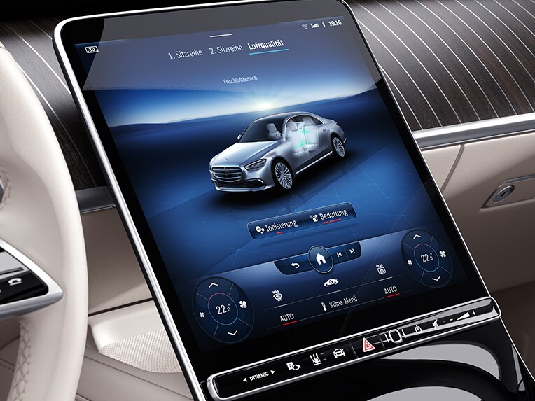 Le Pack AIR-BALANCE sur l'écran central OLED de la Mercedes-Benz Classe S Berline.