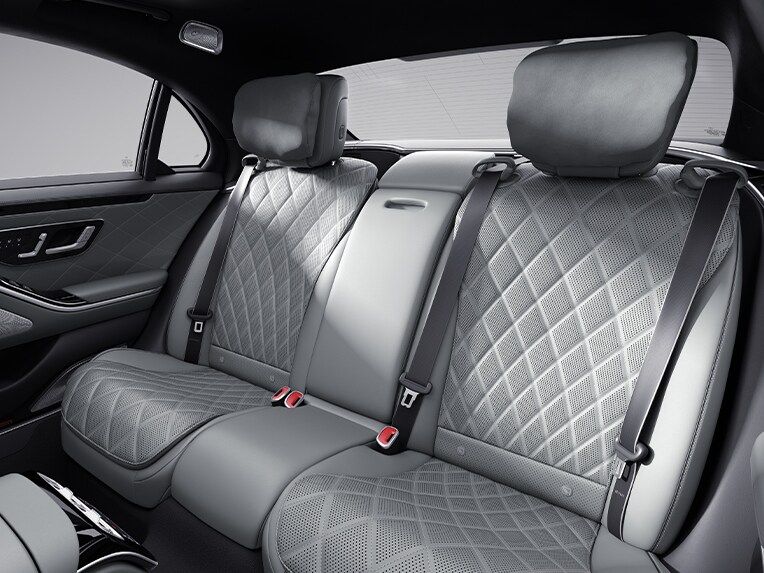 L'intérieur de la Mercedes-Benz Classe S Berline avec le Pack Exclusif.