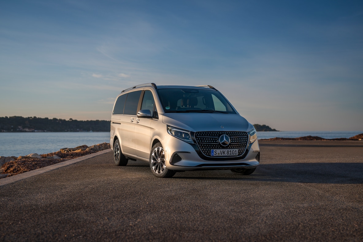 La lunette arrière à ouverture séparée de la Mercedes-Benz Classe V.