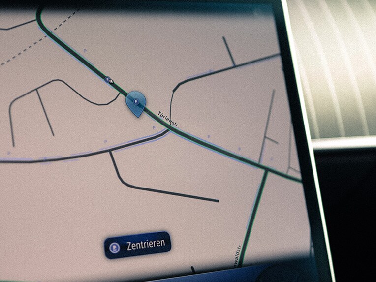 Un gros plan de l'affichage de places de stationnement On-Street Realtime.