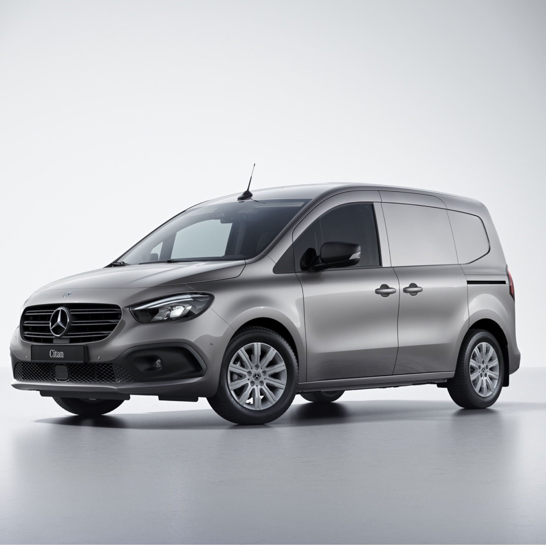 Offre digitale | Citan fourgon | Mercedes-Benz L'offre digitale pour le Mercedes-Benz Citan fourgon.