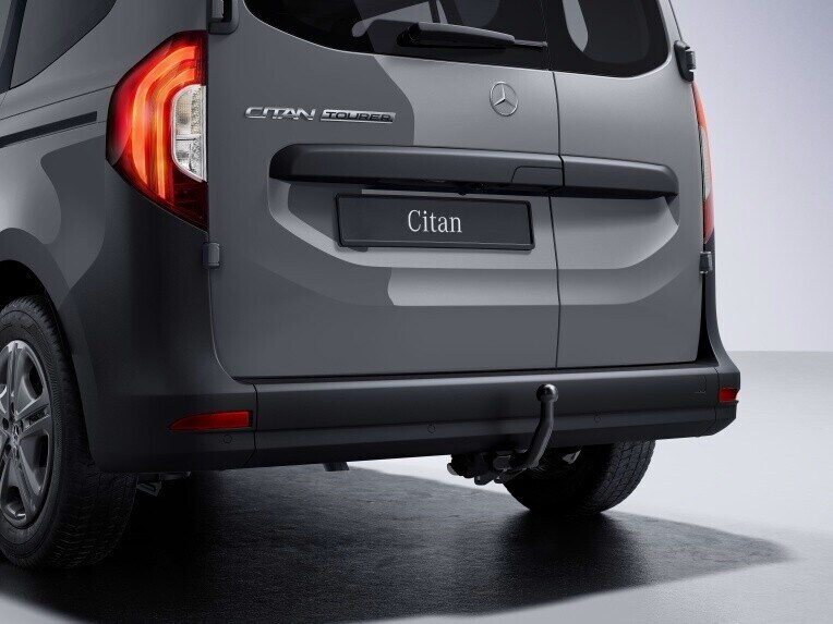 Mercedes Citan fourgon gris : Boule d’attelage de remorque