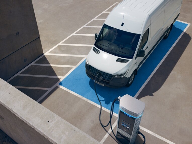 Bien entendu, vous pouvez également financer le Sprinter Fourgon avec un crédit. Demandez une offre sur mesure à votre distributeur Mercedes-Benz.