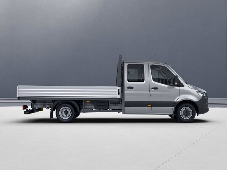Le Sprinter à plateau en longueur « Long » avec cabine double.
