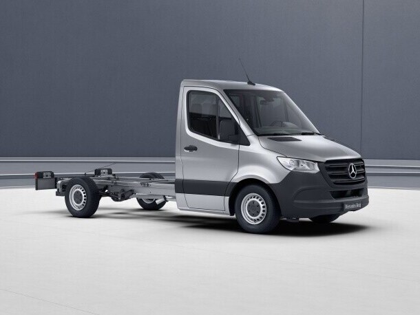 Le Sprinter châssis en longueur Standard avec cabine standard.