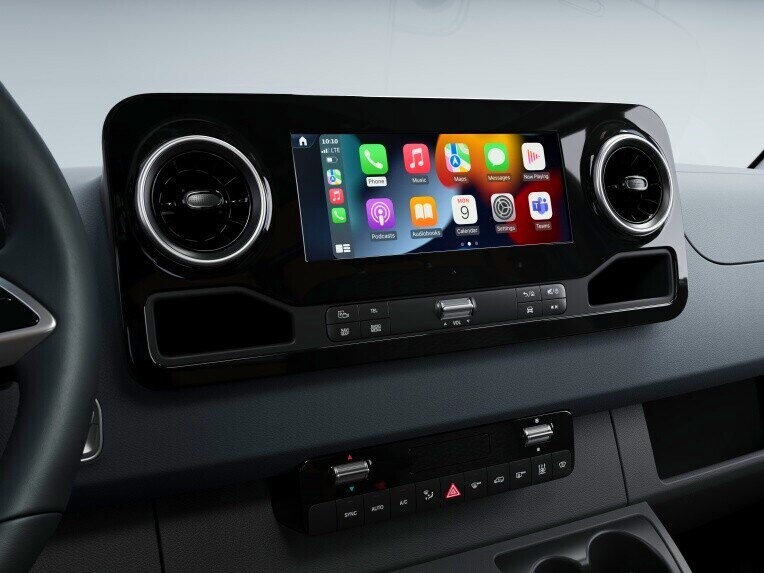 L’intégration pour smartphone connecte votre téléphone mobile avec le système multimédia via Apple CarPlay® ou Android Auto®.