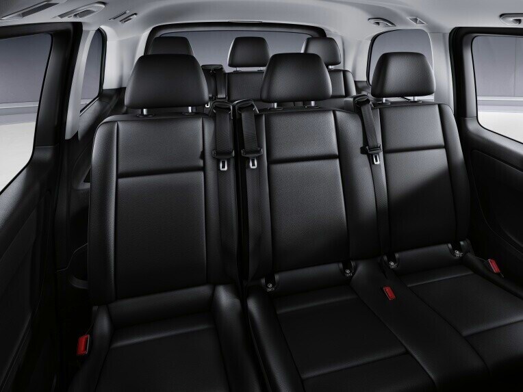 L'habitacle du Mercedes-Benz Vito Tourer.