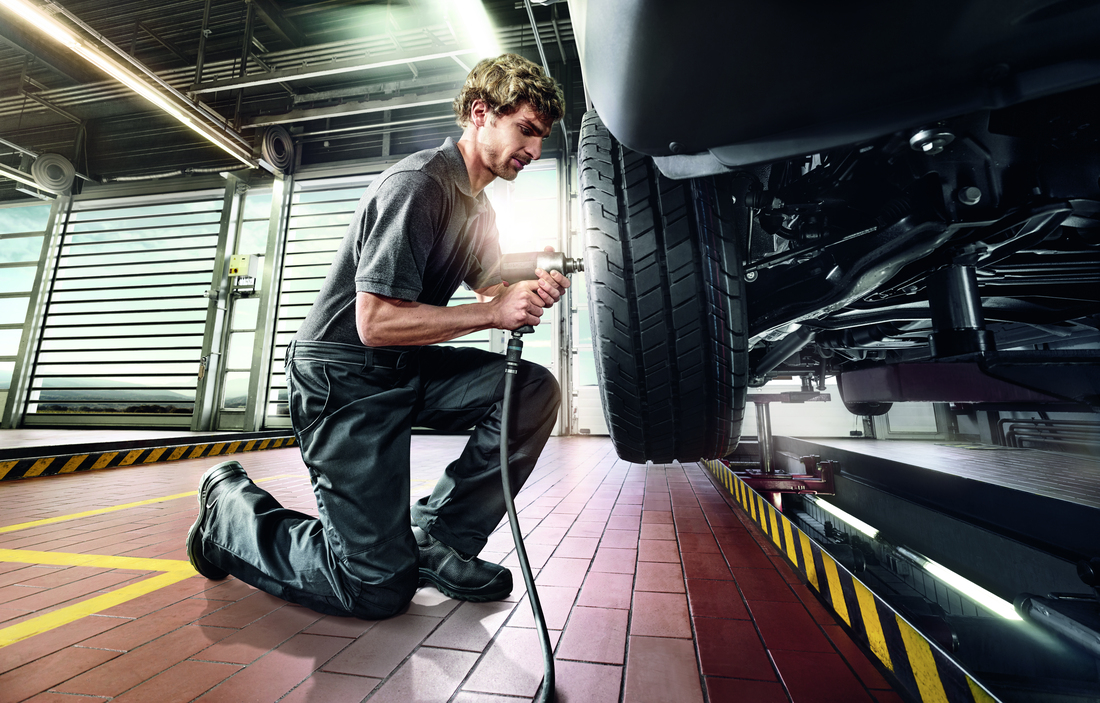 Service de changement de pneus | Utilitaires légers Mercedes-Benz Service de changement de pneus