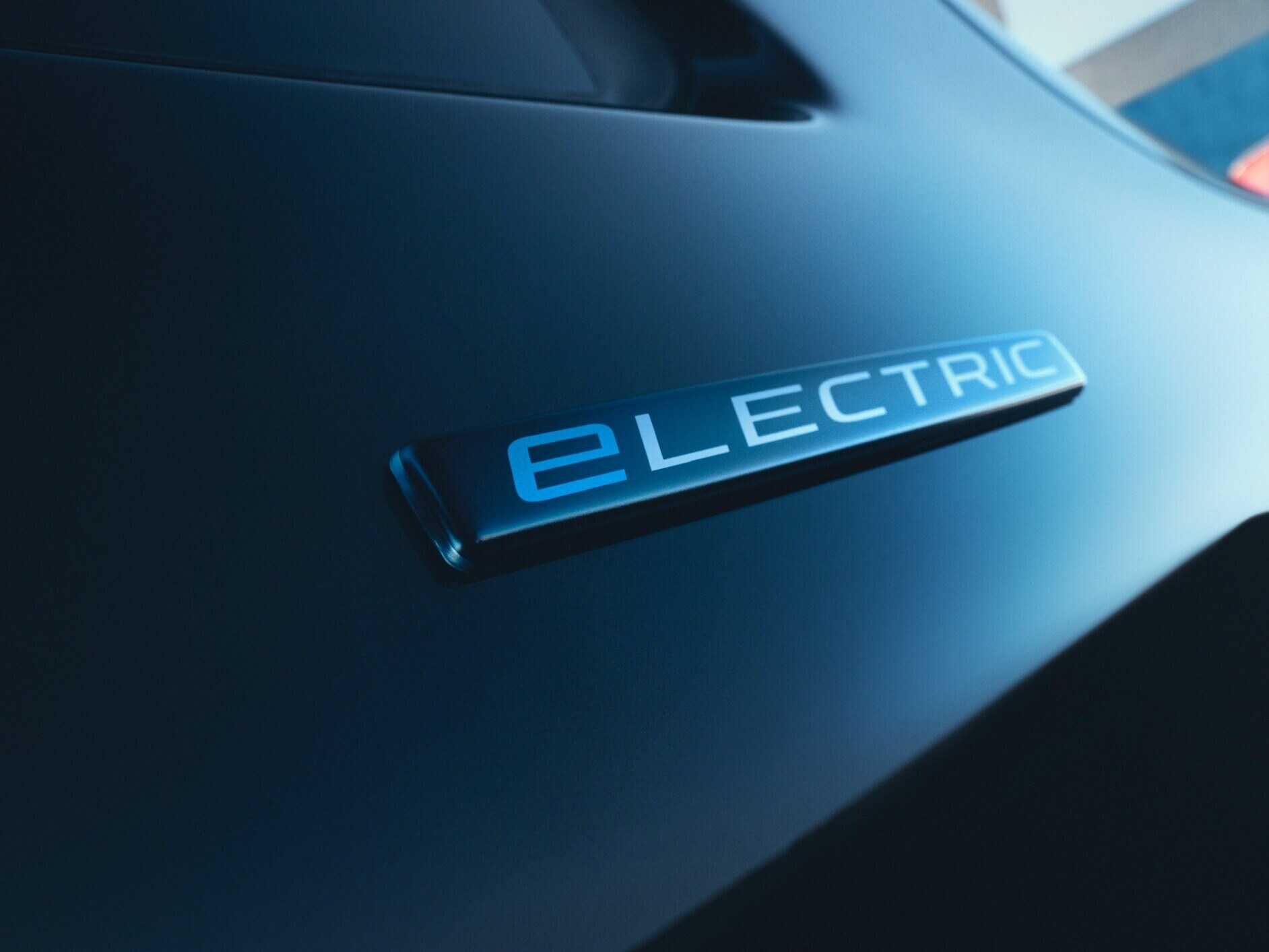 Chargez votre utilitaire léger Mercedes-Benz en profitant d’une transparence totale des frais et d’une facturation numérique centralisée.