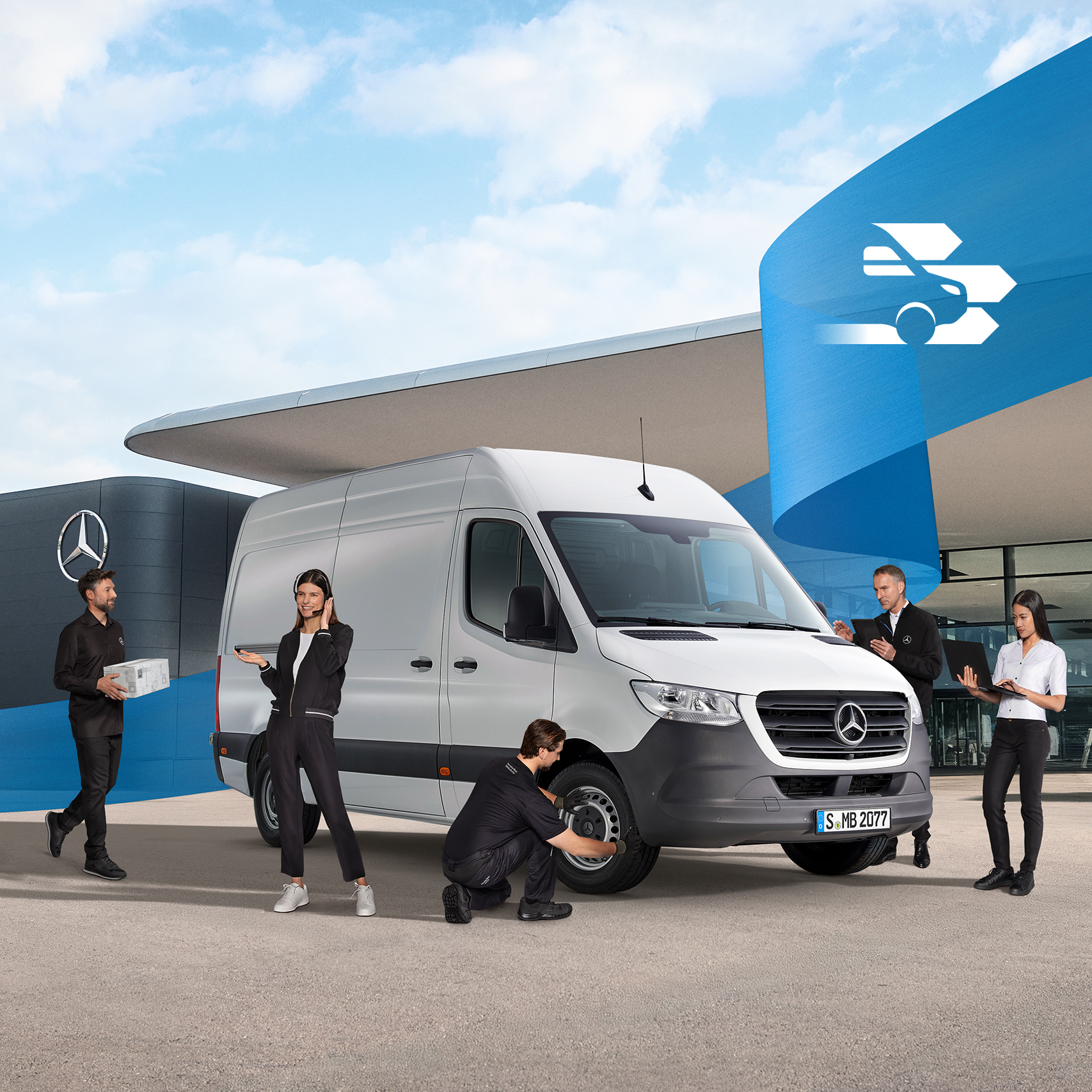 Mercedes-Benz Service pour utilitaires légers Cinq employés de Mercedes-Benz autour d’un utilitaire léger blanc sur le parking d'un partenaire de service Mercedes-Benz.